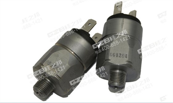 三一135挖掘機(jī)壓力繼電器