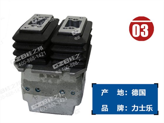 福田雷沃80挖掘機行走腳踏閥