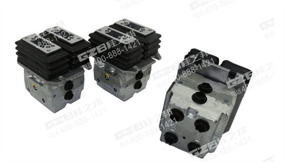 福田雷沃80挖掘機行走腳踏閥