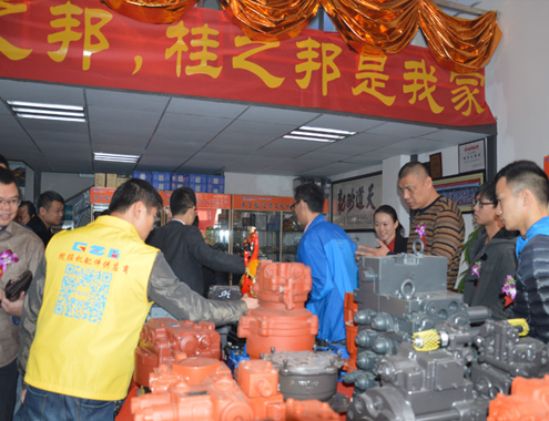 桂之邦的挖掘機(jī)配件非常齊全