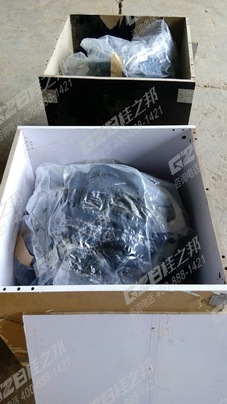 挖掘機(jī)配件